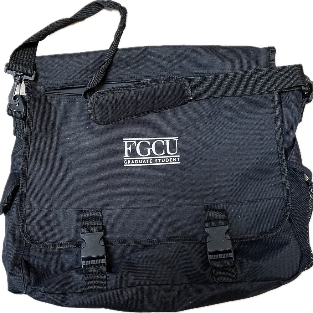 FGCU Graduate Studies Bag